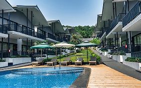 Oralia Resort